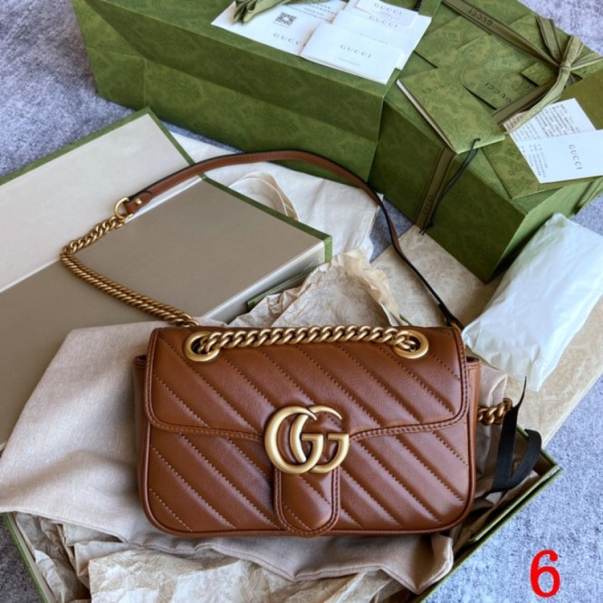 Gucci〔GGマーモント〕 キルティング ミニバッグ446744