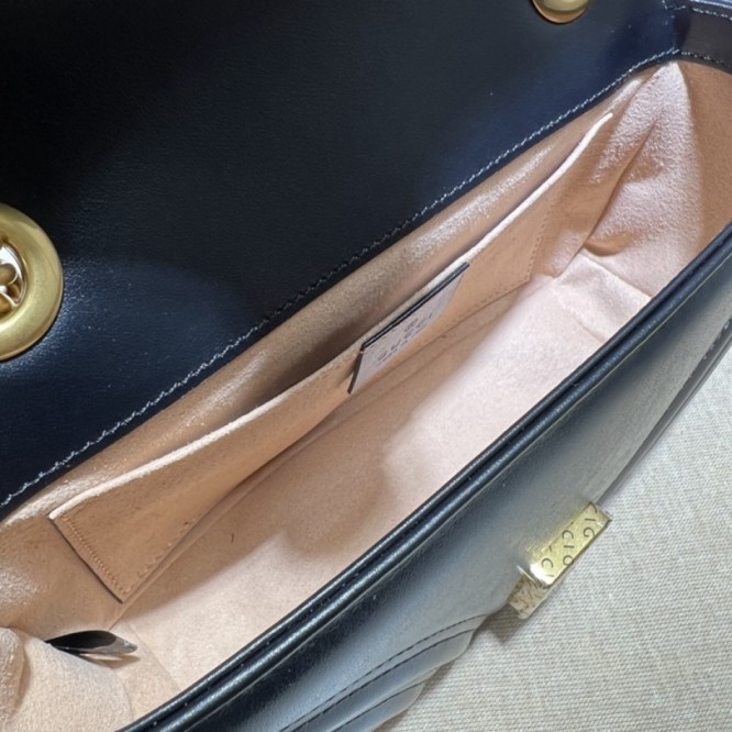 Gucci〔GGマーモント〕 キルティング ミニバッグ446744