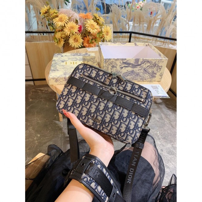 【DIOR】ディオール SAFARI メッセンジャーバッグ
