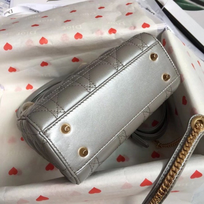 【Dior】ディオール MINI LADY DIOR ミニハンドバッグ