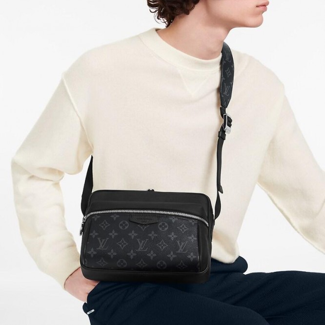 LOUIS VUITTON アウトドアメッセンジャー PM M30233