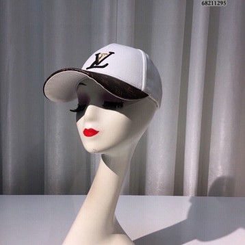 Louis Vuittonルイ・2022年最新キャップ スポーツ帽子 男女兼用 日よけ 野球帽 帽子 ベースボールキャップ Louis Vuittonルイ・2022年最新キャップ スポーツ帽子 男女兼用 日よけ 野球帽 帽子 ベースボールキャップ