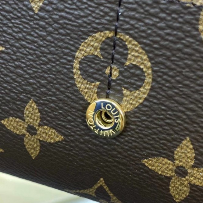 LOUIS VUITTON M60531  ポルトフォイユ・サラ財布