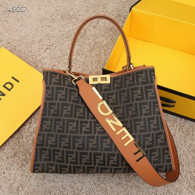 FENDI フェンディ 2021年最新なクラシックな トートバッグ