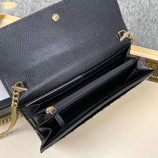 Gucci・〔GGマーモント〕レザー チェーンウォレット財布