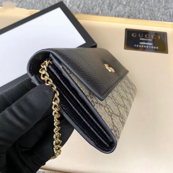 Gucci・〔GGマーモント〕レザー チェーンウォレット財布
