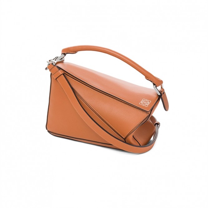 新作★LOEWE★パズルバッグ スモール (クラシックカーフ)322.30.S21