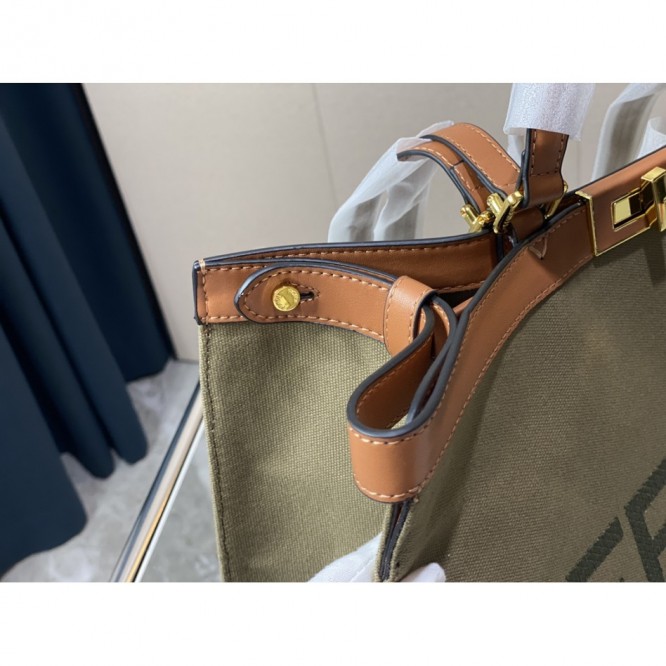 FENDI フェンディ なクラシックな ショルダーバッグハンドバッグ
