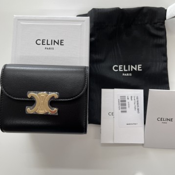 【CELINE】大人気★贈り物にも スモール フラップウォレット