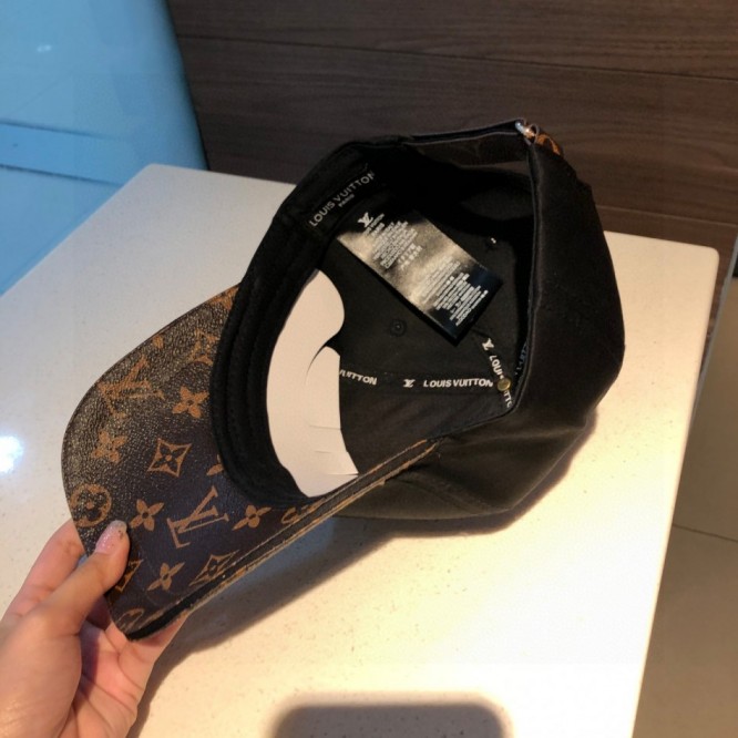 ルイ・2021年最新のキャップ LV ロゴキャップ スポーツ帽子 男女兼用 日よけ 野球帽 帽子 ベースボールキャップ