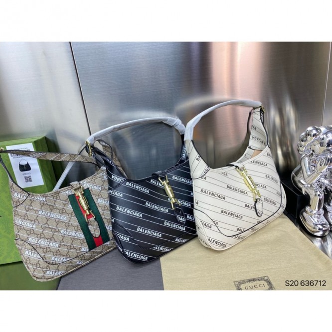 Gucci〔ジャッキー 1961〕ザ ハッカー プロジェクト ミディアムバッグ636712 