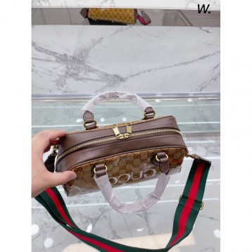 【GUCCI】グッチ adidas x Gucci ミニ ダッフルバッグ