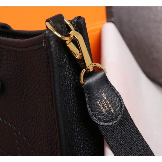 ★新入荷★HERMES エルメス Evelyne MINI エヴリン ミニ ショルダーバッグ 斜めかけ H069426CCAV