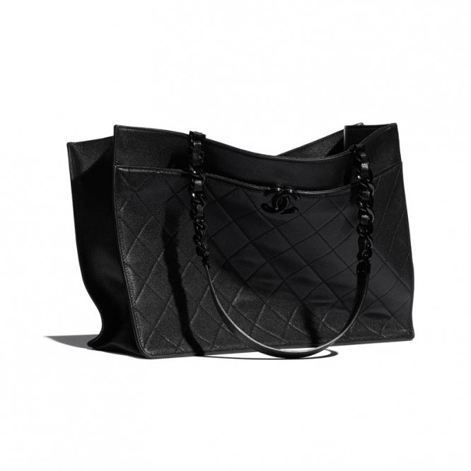 【在庫僅か】CHANEL シャネル21ss ラージトートバッグ 黒 AS2304 B04864 94305