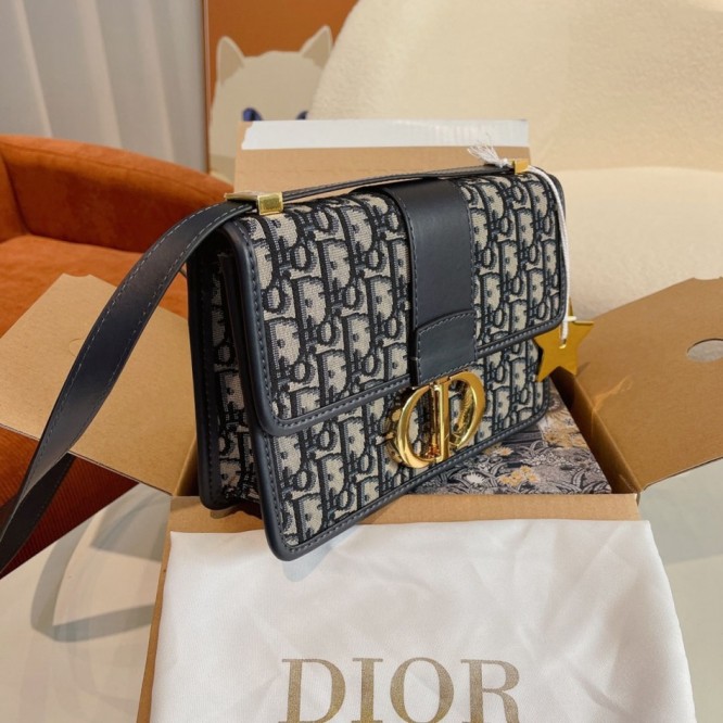 DIOR 30 MONTAIGNE バッグ