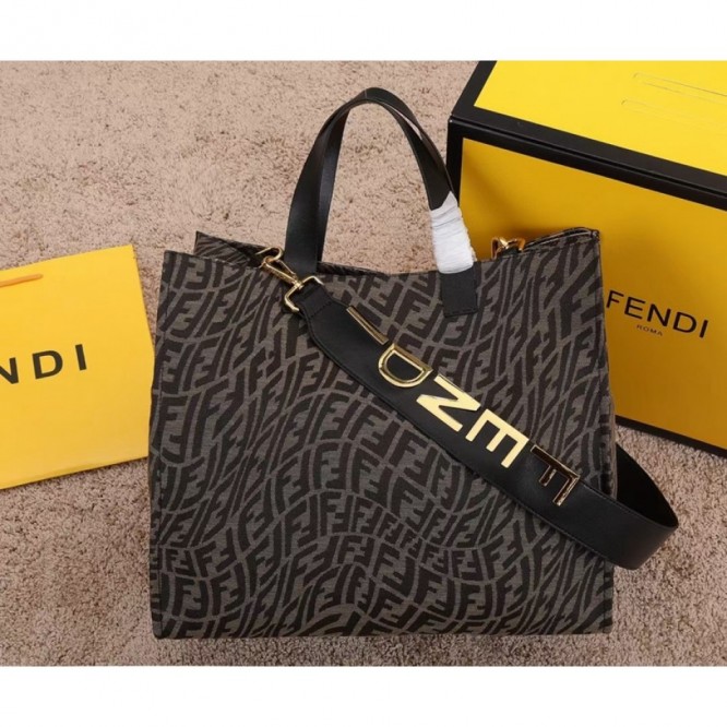 FENDI フェンディ 2021年最新なクラシックな トートバッグ