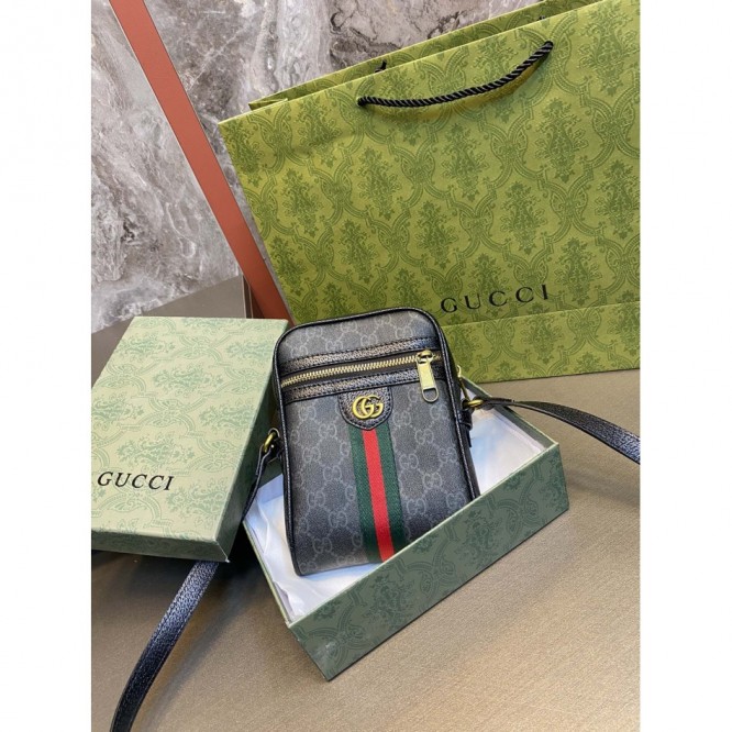 GUCCIグッチ 〔オフィディア〕GGショルダーバッグ