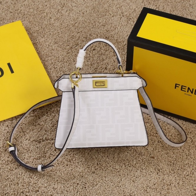 FENDI PEEKABOO フェンディ ピーカブー ミニ