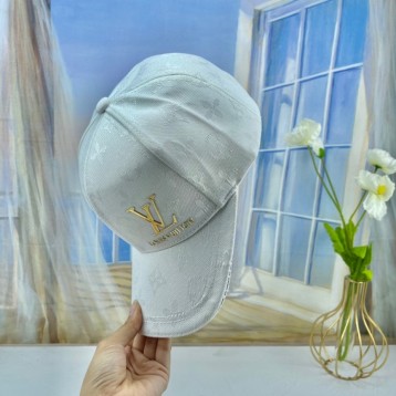 Louis Vuittonルイ・2022年最新キャップ スポーツ帽子 男女兼用 日よけ 野球帽 帽子 ベースボールキャップ Louis Vuittonルイ・2022年最新キャップ スポーツ帽子 男女兼用 日よけ 野球帽 帽子 ベースボールキャップ