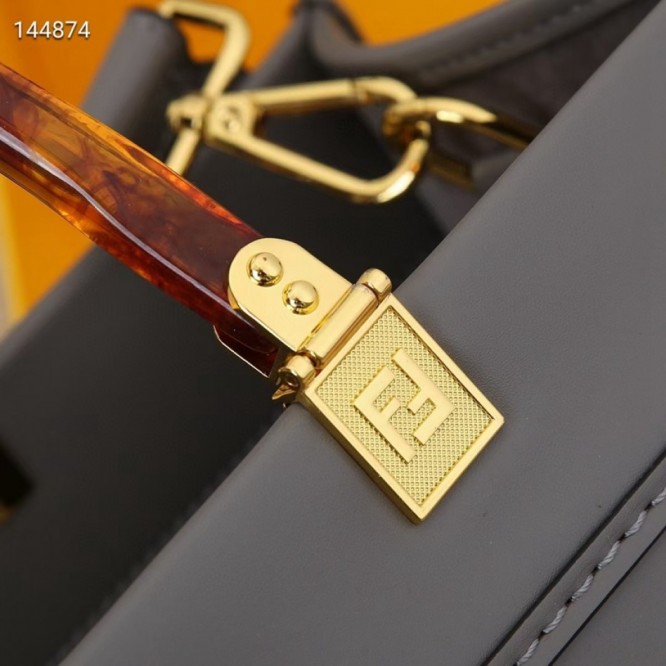 FENDI フェンディ 2021年最新なクラシックな トートバッグ