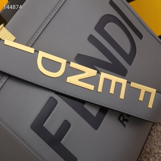 FENDI フェンディ 2021年最新なクラシックな トートバッグ