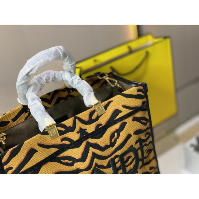 FENDI フェンディ なクラシックな ショルダーバッグハンドバッグ