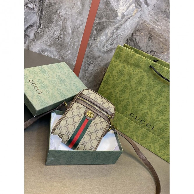 GUCCIグッチ 〔オフィディア〕GGショルダーバッグ