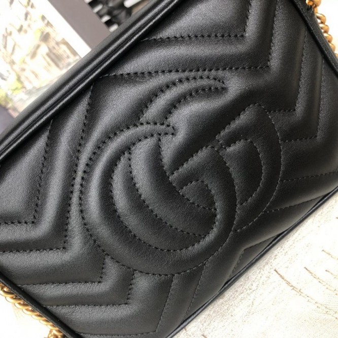 Gucci〔GGマーモント〕 キルティング ミニバッグ448065