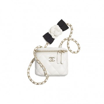 【定番♡人気の☆シャネル】CHANEL シャネル ホワイト スモール ヴァニティー ケース チェーン付スモールヴァニティー カメリア 白 AP2158 B05471 10601