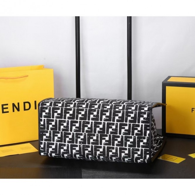 FENDI フェンディ 2021年最新なクラシックな トートバッグ