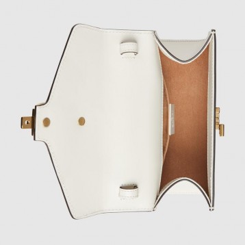 【GUCCI】人気の〔シルヴィ〕レザー ミニバッグ★すぐ届く！