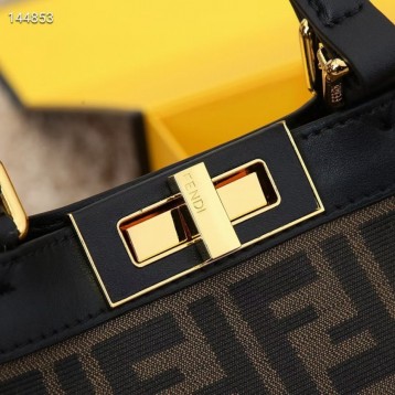 FENDI フェンディ 2021年最新なクラシックな トートバッグ FENDI フェンディ 2021年最新なクラシックな トートバッグ