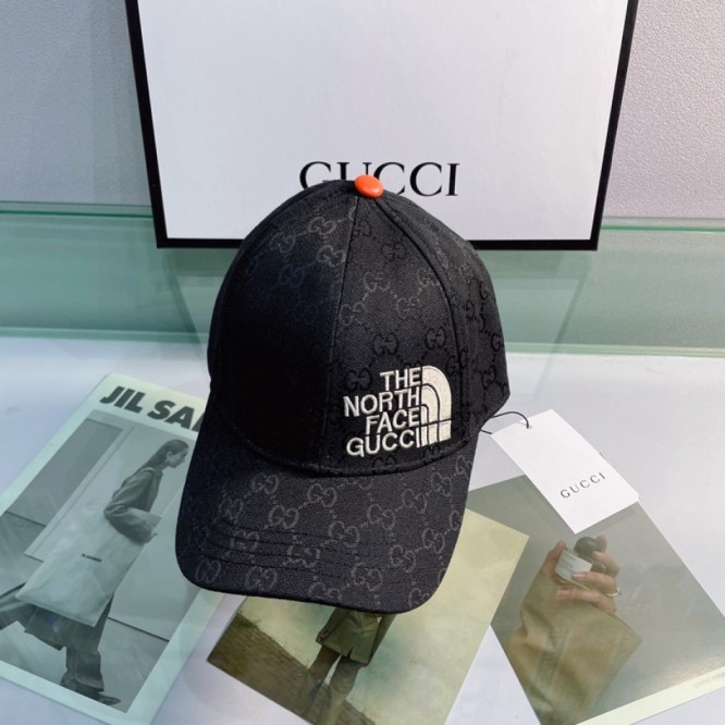 The North Face x Gucci野球帽