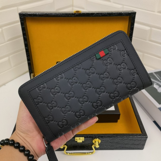 GUCCI グッチ/ インターロッキングG 二つ折り 長財布