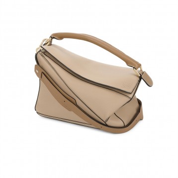 新作★LOEWE★パズルバッグ ミディアム(ソフト グレイン カーフスキン)32212KBS20 新作★LOEWE★パズルバッグ ミディアム(ソフト グレイン カーフスキン)32212KBS20