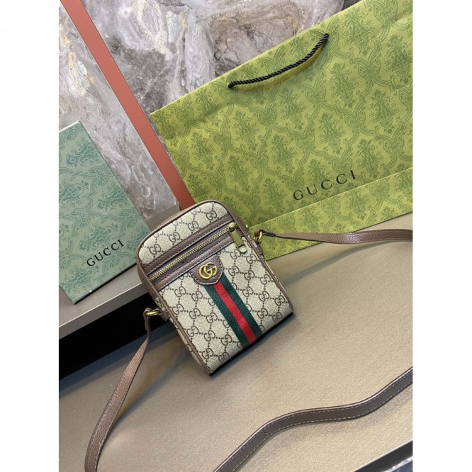 GUCCIグッチ 〔オフィディア〕GGショルダーバッグ