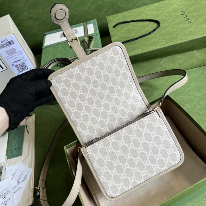 GUCCIインターロッキングG ミニ ショルダーバッグ