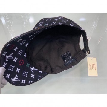 Louis Vuittonルイ・2022年最新キャップ スポーツ帽子 男女兼用 日よけ 野球帽 帽子 ベースボールキャップ Louis Vuittonルイ・2022年最新キャップ スポーツ帽子 男女兼用 日よけ 野球帽 帽子 ベースボールキャップ