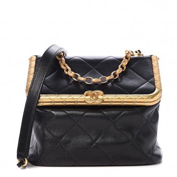 【CHANEL】小さなキスロックバッグ