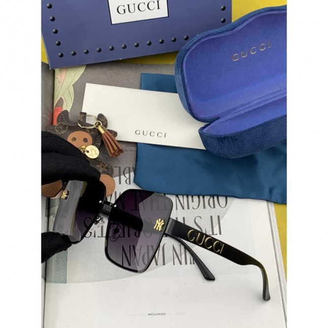 Gucciグッチ★サングラスクラッシュマスク 