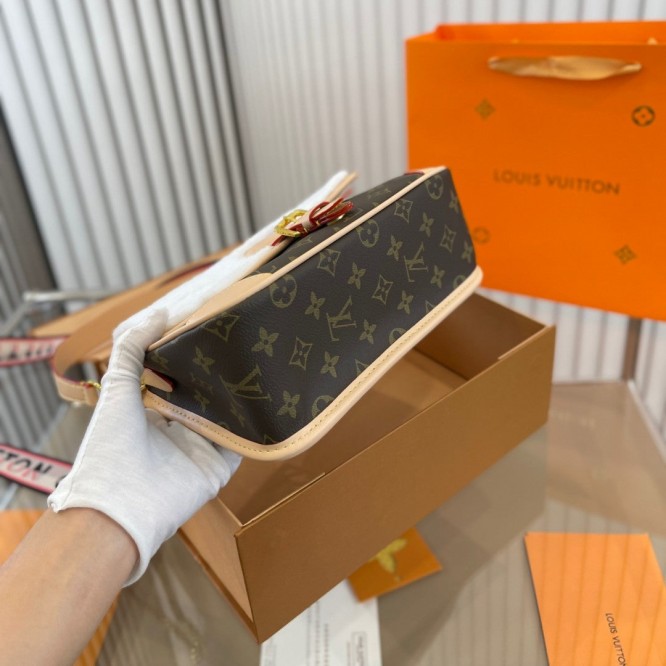 【Louis Vuitton】2022冬季限定!★モコモコ可愛いディアヌバッグ