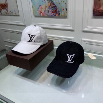Louis Vuittonルイ・2022年最新キャップ スポーツ帽子 男女兼用 日よけ 野球帽 帽子 ベースボールキャップ Louis Vuittonルイ・2022年最新キャップ スポーツ帽子 男女兼用 日よけ 野球帽 帽子 ベースボールキャップ