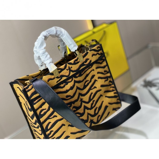 FENDI フェンディ なクラシックな ショルダーバッグハンドバッグ