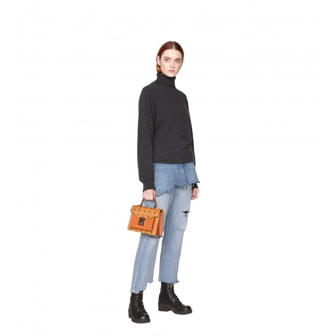 【世界中で大人気】MCM 〈パトリシア〉ヴィセトス サッチェル Patricia Satchel Visetos ショルダーバッグ クロスボディバッグ MWE8APA69CO001