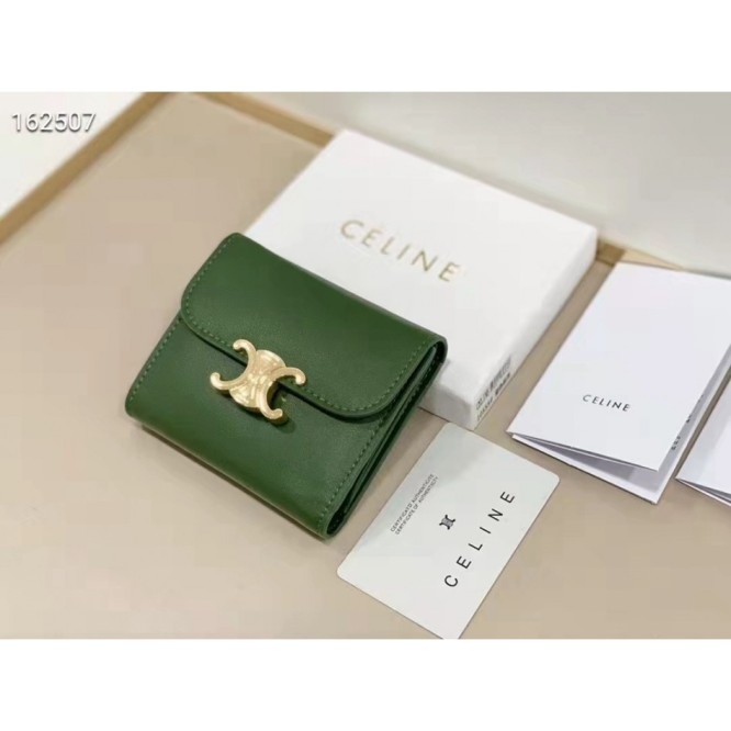 Celine小さな光沢のある滑らかなラムレザーフラップウォレット財布