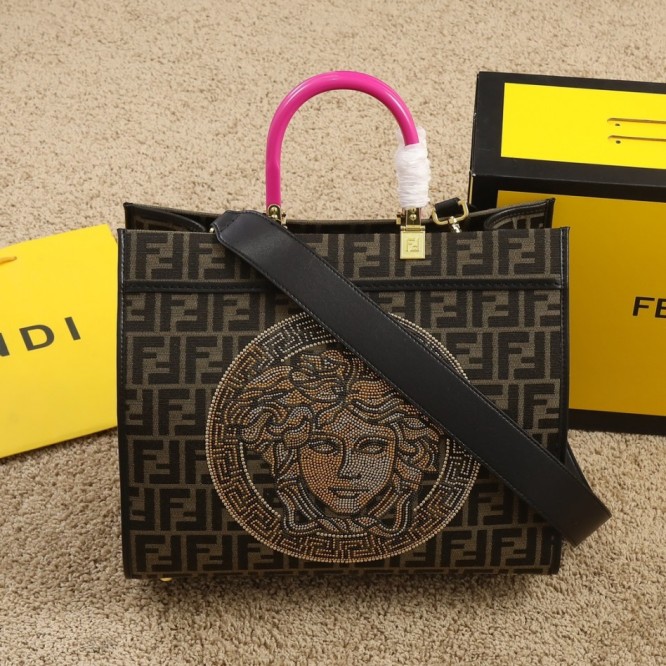 FENDI サンシャイン ミディアム トート バッグ レザー