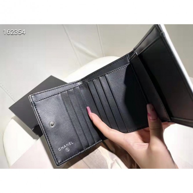 ChaneL・レザー コンチネンタルウォレット 財布 折財布