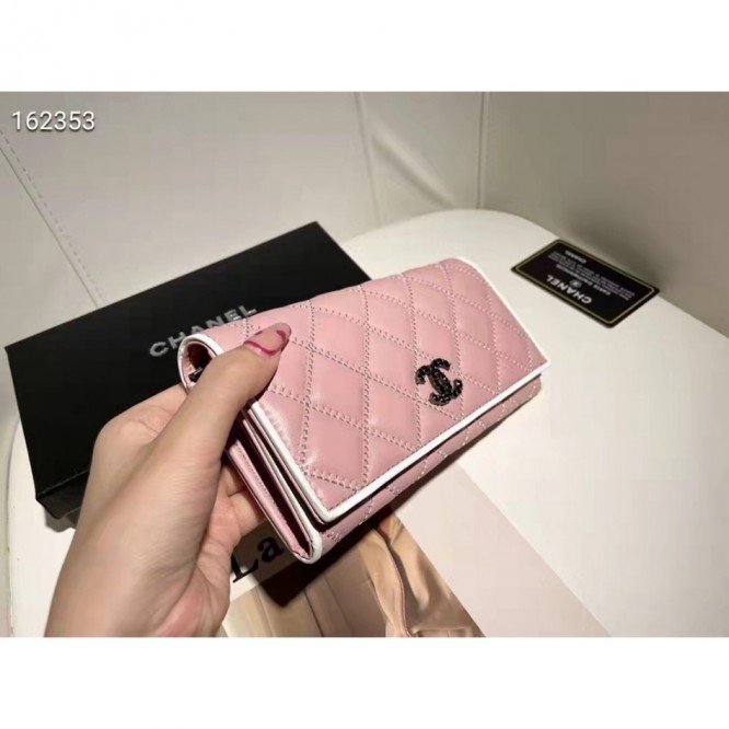 ChaneL・レザー コンチネンタルウォレット 財布 折財布