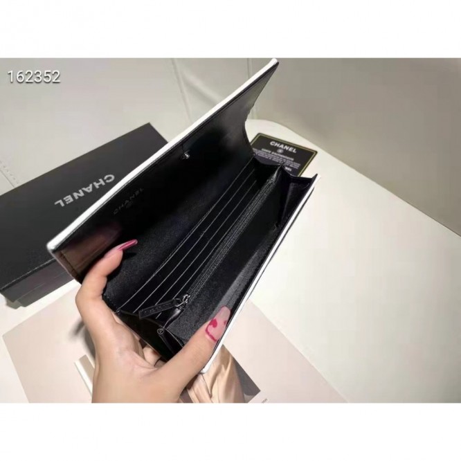 ChaneL・レザー コンチネンタルウォレット 財布 折財布