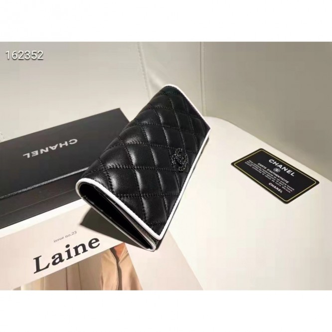 ChaneL・レザー コンチネンタルウォレット 財布 折財布